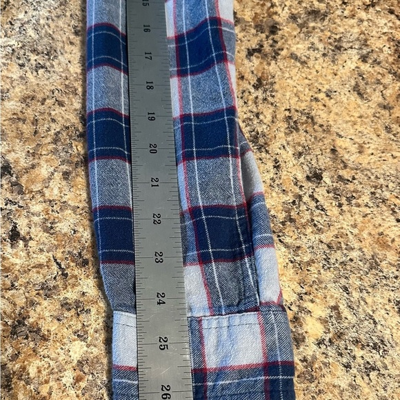 Cabela's Women’s Blue Red Button Up Size Medium Flannel Shirt EUC - Picture 11 of 16